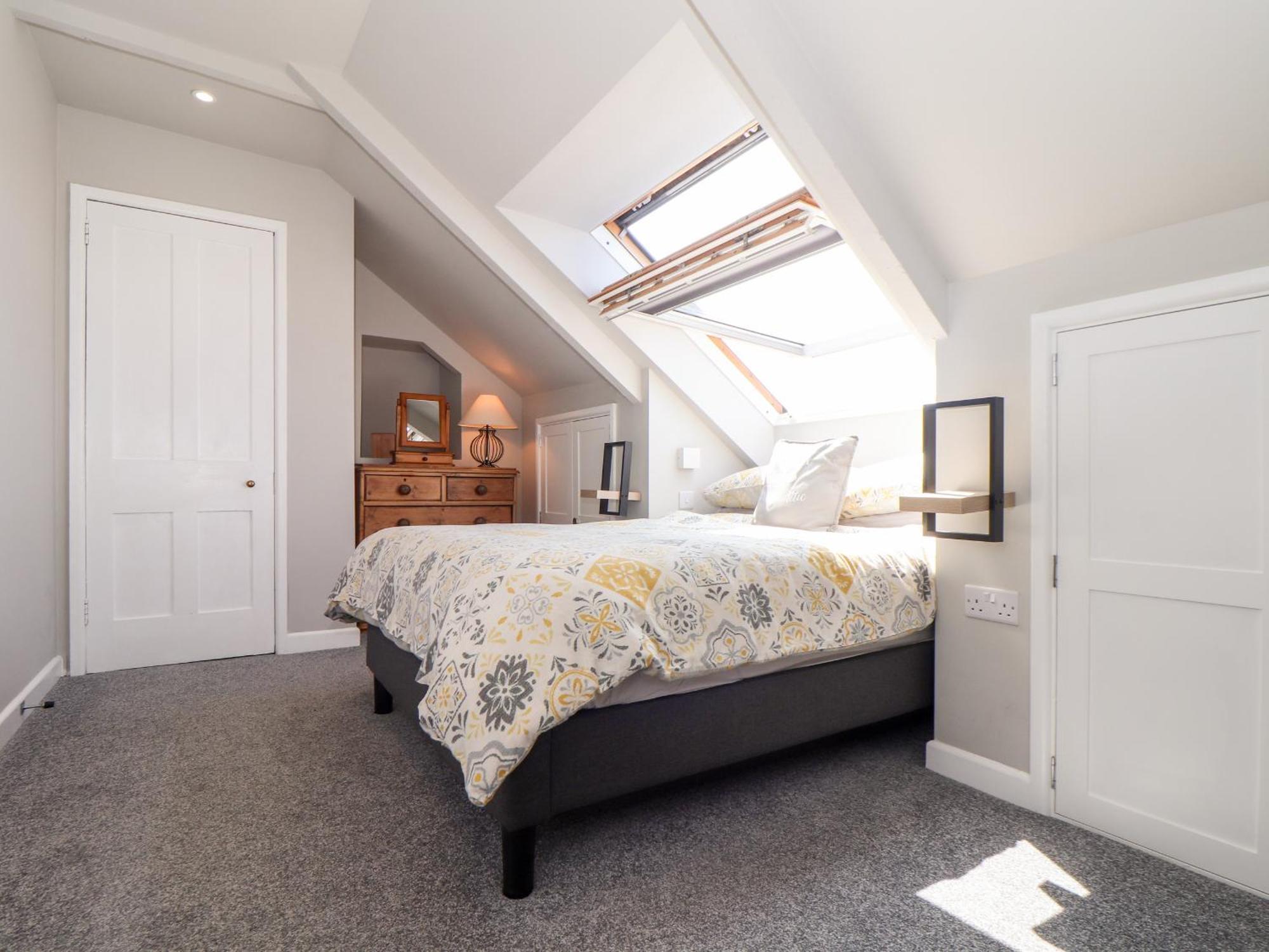 The Attic Apartment Helston Exterior photo